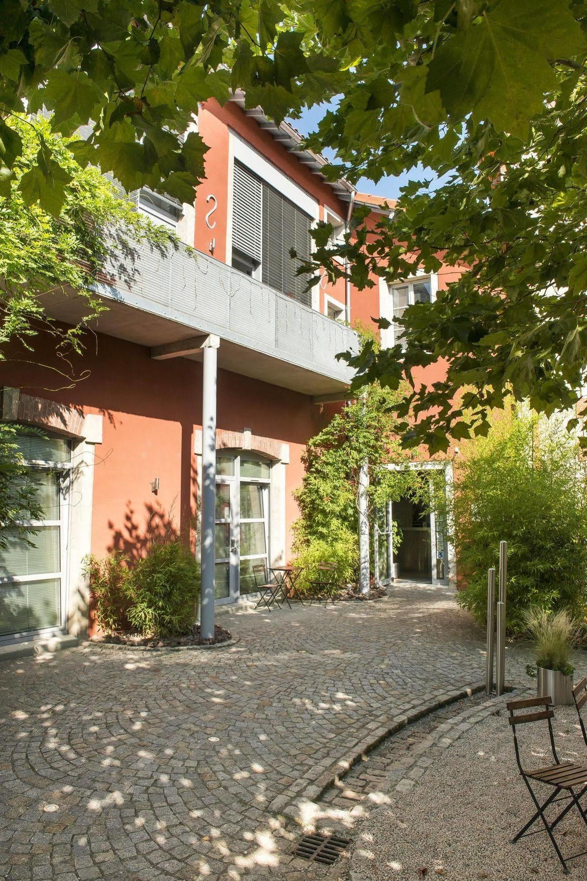 Hotel Des Capucins Le Puy-en-Velay Eksteriør billede